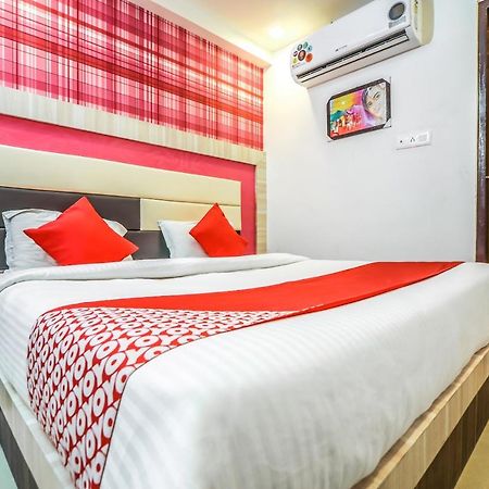 Oyo 11840 Hotel Venus 阿杰梅尔 外观 照片
