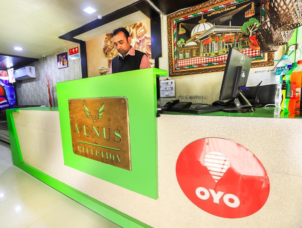 Oyo 11840 Hotel Venus 阿杰梅尔 外观 照片