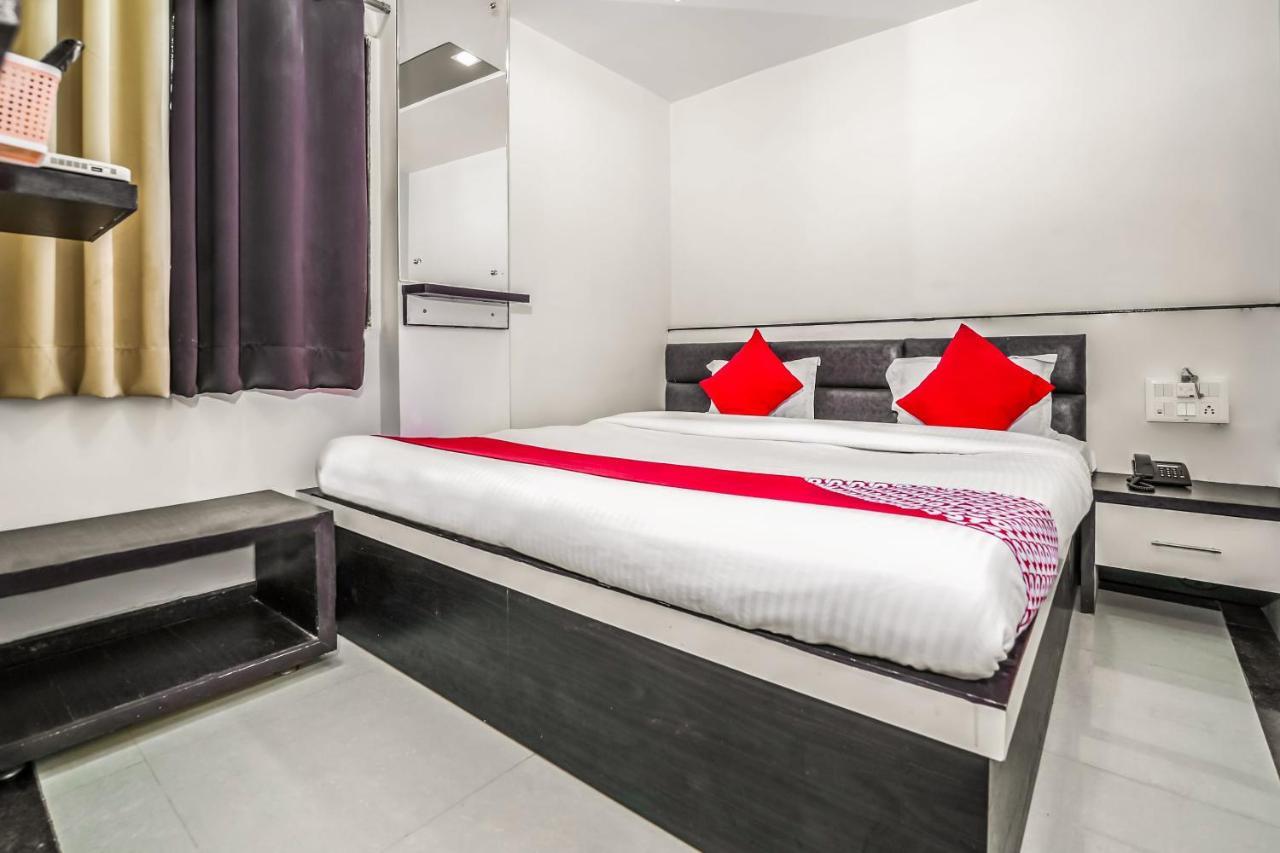 Oyo 11840 Hotel Venus 阿杰梅尔 外观 照片