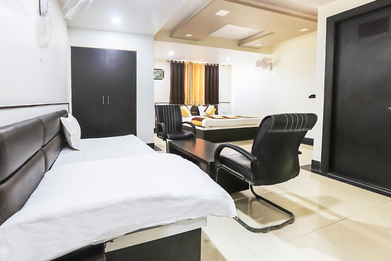 Oyo 11840 Hotel Venus 阿杰梅尔 外观 照片